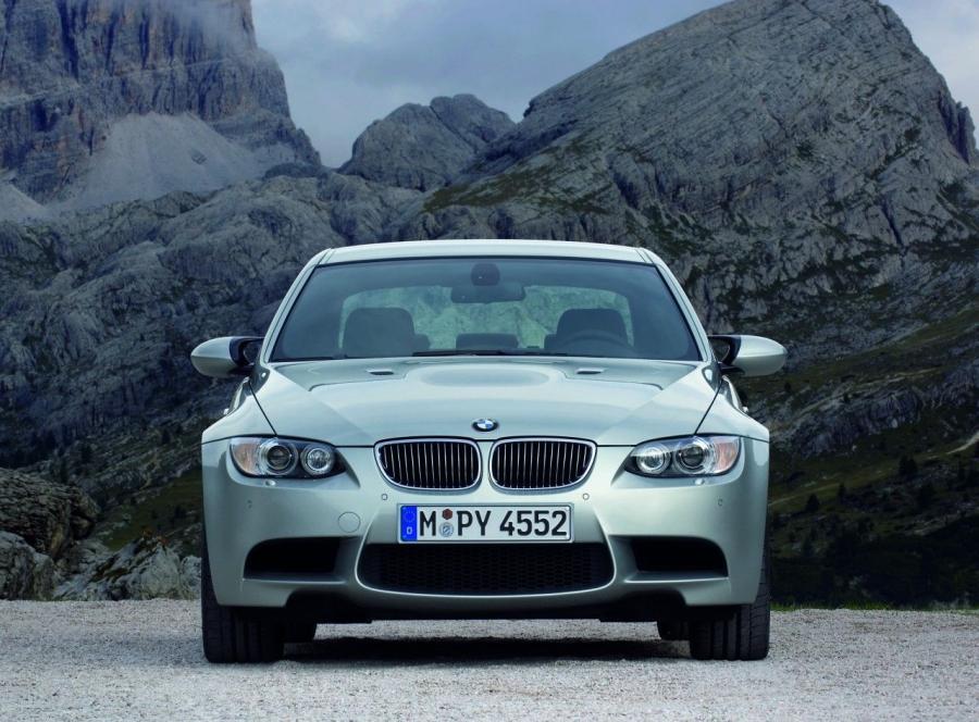  BMW M3 Sedan 2008 года  (фото 58 из 85)
